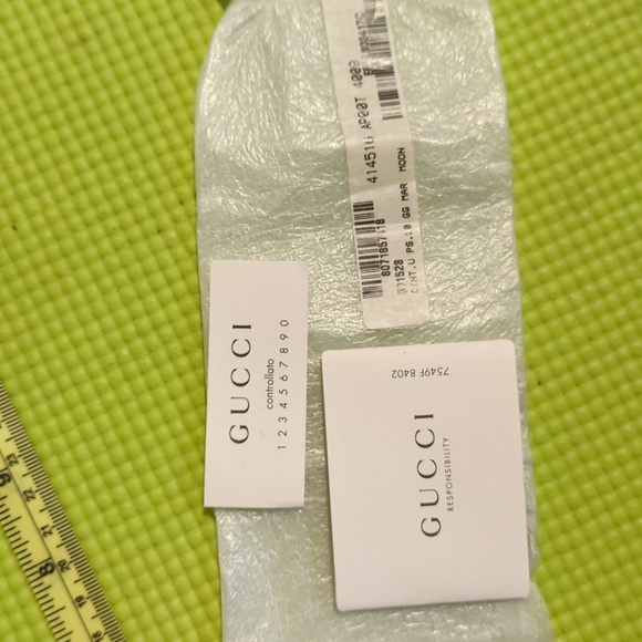 Gucci GG 3 cm gold buckle navy belt - Picture 6 of 8